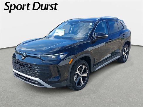 New 2025 Volkswagen Tiguan SE image 1