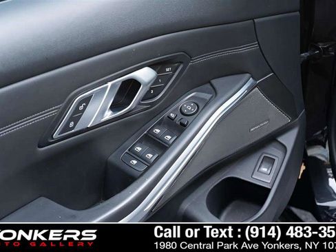 Used 2022 BMW M3 Competition w/ M Carbon Exterior Package image 64