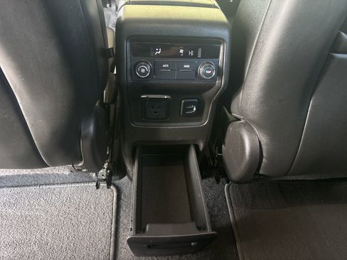 Used 2017 GMC Acadia SLT image 50