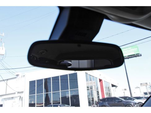 Used 2021 Chevrolet Equinox Premier image 24