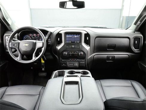 Used 2023 Chevrolet Silverado 2500 Custom w/ Custom Value Package image 19