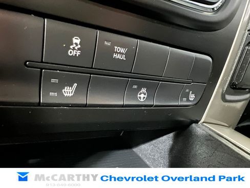 Used 2018 RAM 1500 Classic SLT w/ SLT Plus D←cor Group AWD/4WD image 23