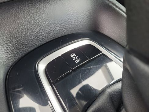 Used 2025 Toyota Corolla LE image 22