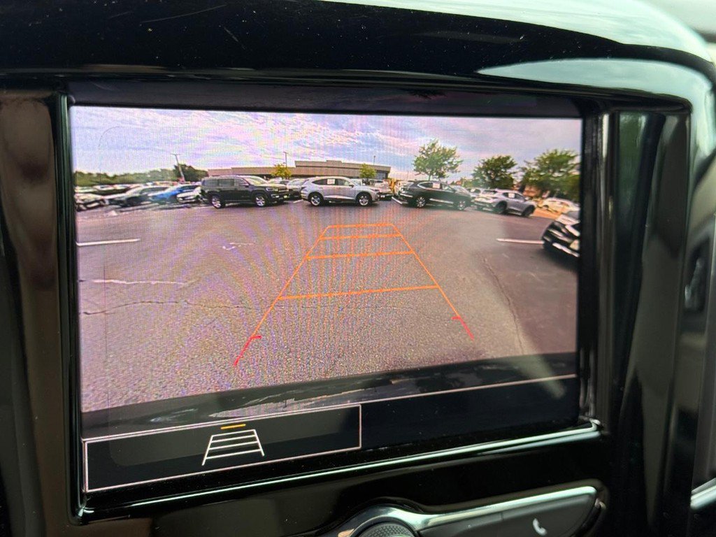 Used 2023 Chevrolet Traverse LS FWD image 26