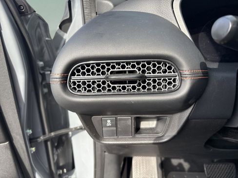 Certified 2023 Honda HR-V Sport image 15