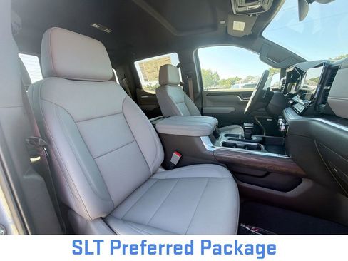 New 2026 GMC Sierra 1500 SLT w/ SLT Premium Plus Package AWD/4WD image 5