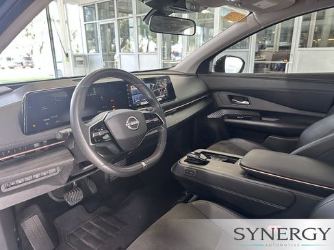 Used 2023 Nissan Ariya FWD image 25
