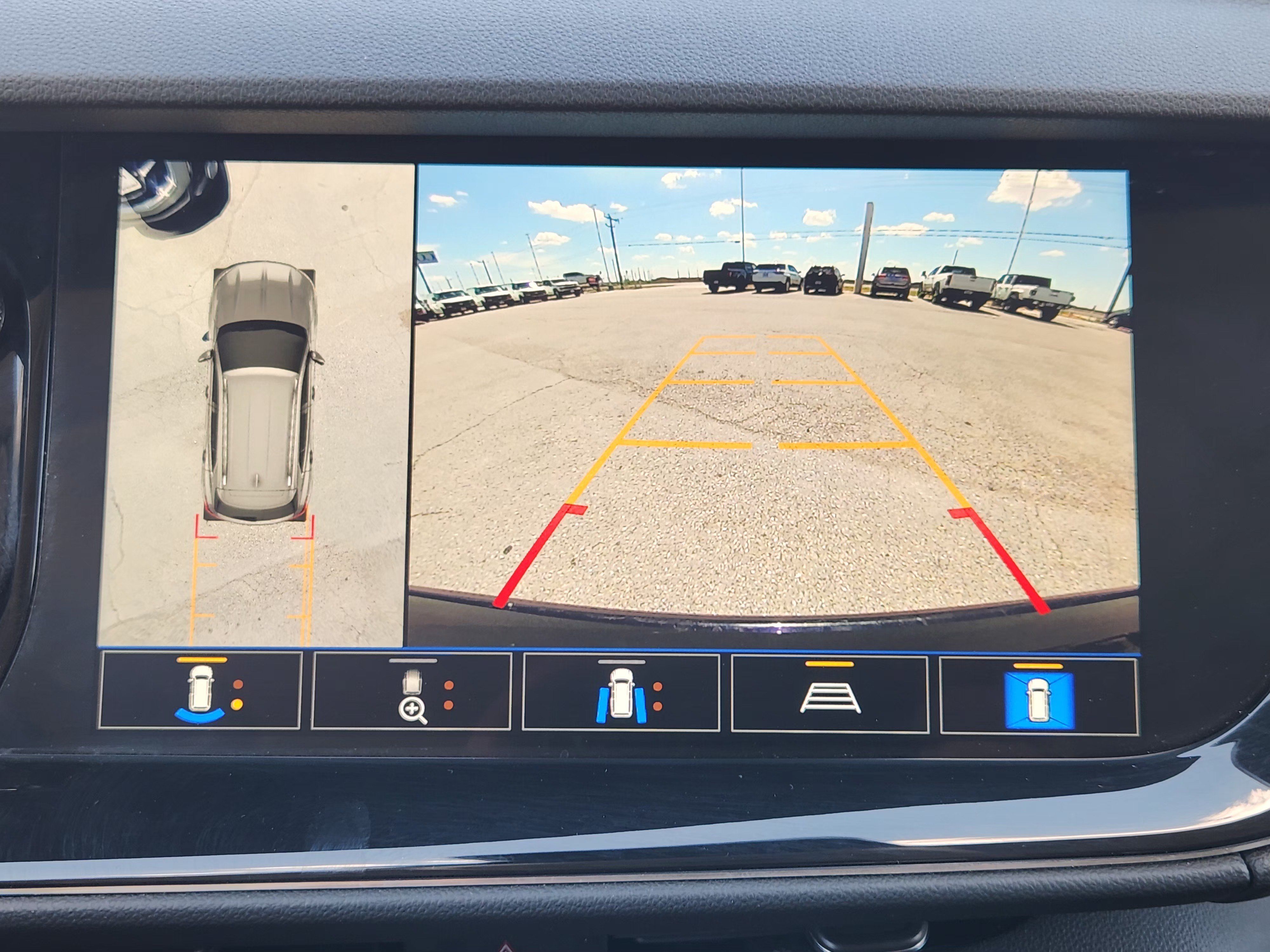 Used 2023 Buick Envision Avenir AWD/4WD image 19