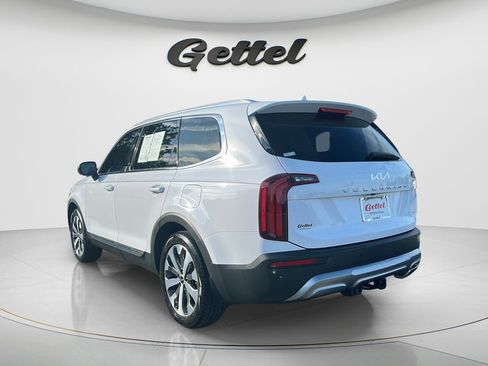 Used 2022 Kia Telluride EX w/ EX Premium Package FWD image 7