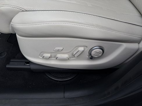 Used 2022 Genesis GV80 2.5T w/ Prestige Package 05 image 11