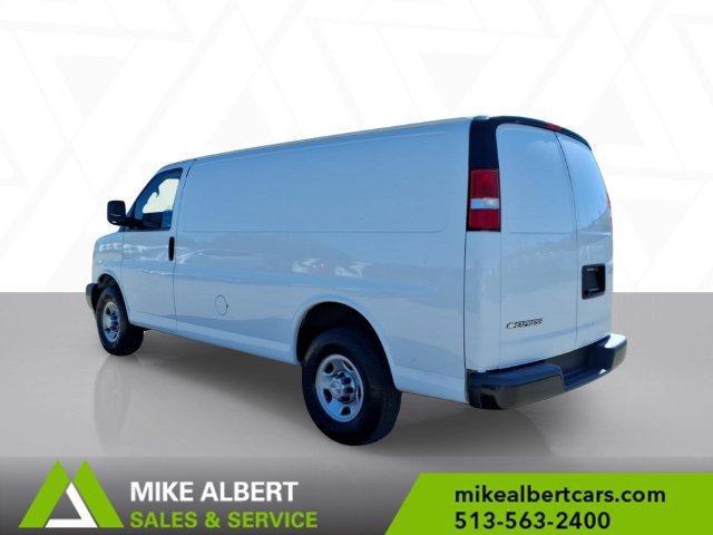 Used 2019 Chevrolet Express 2500 w/ Driver Convenience Package RWD image 5