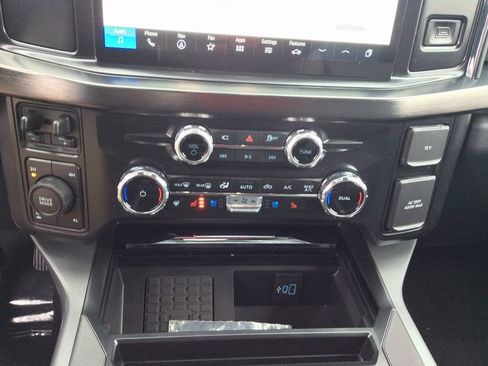 New 2026 Ford F350 Lariat image 38