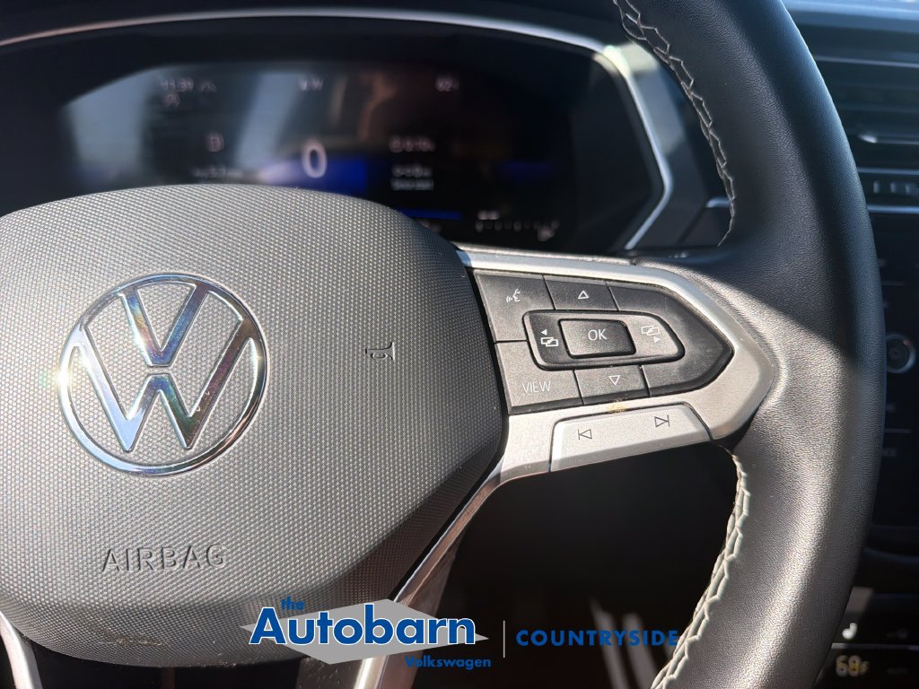 Certified 2023 Volkswagen Tiguan SE w/ Panoramic Sunroof Package AWD/4WD image 12