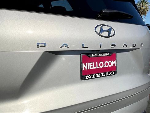 Used 2022 Hyundai Palisade Calligraphy w/ Cargo Package image 11