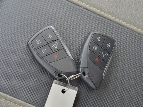 Used 2024 Chevrolet Silverado 1500 ZR2 w/ Technology Package image 41