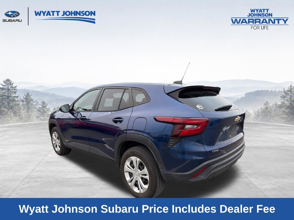 Used 2024 Chevrolet Trax LS FWD image 6