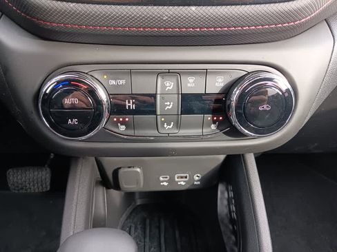 Used 2023 Chevrolet TrailBlazer RS w/ Convenience Package image 25