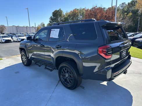 Certified 2025 Toyota 4Runner SR5 image 8