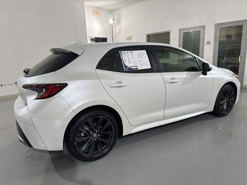 Used 2025 Toyota Corolla XSE FWD image 14