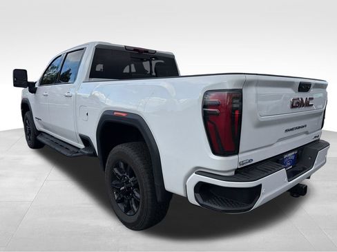 Used 2024 GMC Sierra 3500 AT4 w/ Technology Package AWD/4WD image 2