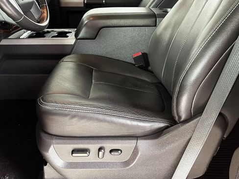 Used 2015 Ford F250 Lariat w/ Lariat Ultimate Package AWD/4WD image 12