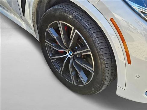 Used 2021 BMW X5 sDrive40i w/ M Sport Package image 5