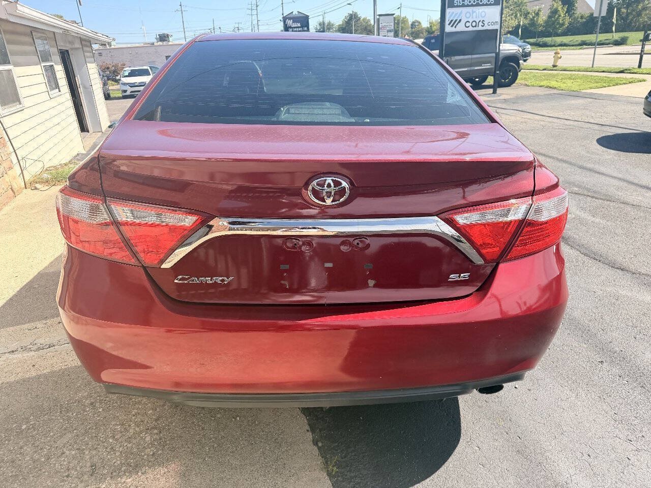 Used 2017 Toyota Camry SE FWD image 6