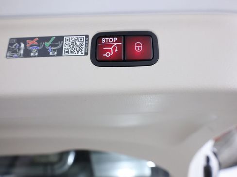 Used 2025 Mercedes-Benz EQS 450+ 4MATIC SUV image 75