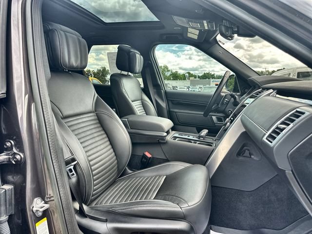 Used 2023 Land Rover Discovery HSE R-Dynamic AWD/4WD image 29