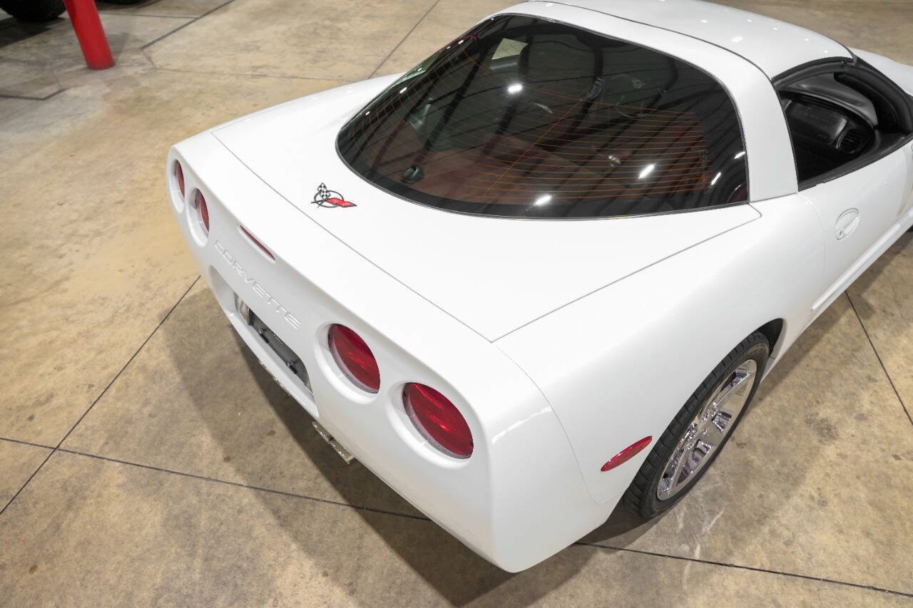 Used 1998 Chevrolet Corvette Coupe w/ Memory Pkg RWD image 20