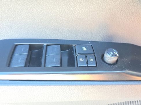 Used 2025 Toyota Camry SE w/ Multimedia Upgrade Package FWD image 20