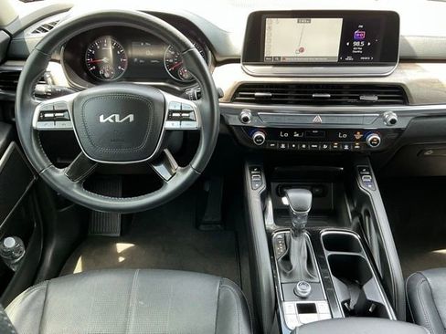 Used 2022 Kia Telluride EX w/ EX Premium Package FWD image 7