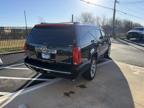 Used 2012 Cadillac Escalade ESV Platinum image 6