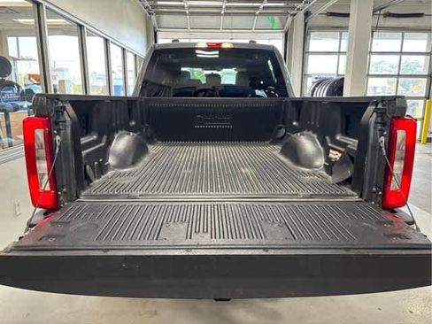 Used 2025 Ford F250 XLT image 24