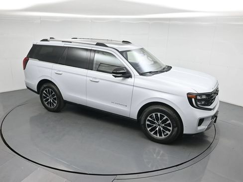 Certified 2025 Ford Expedition Platinum AWD/4WD image 38