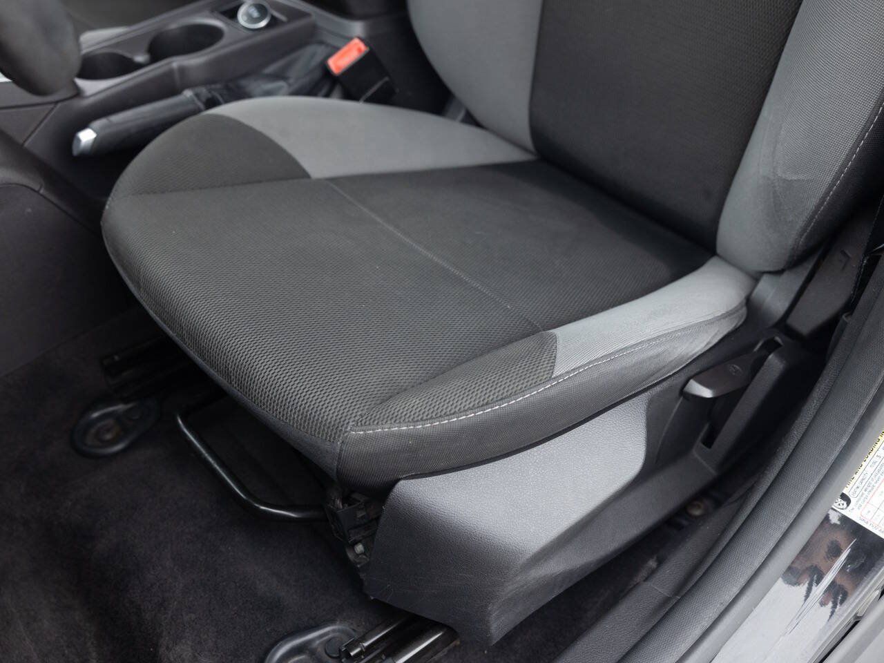 Used 2013 Ford Focus SE FWD image 21