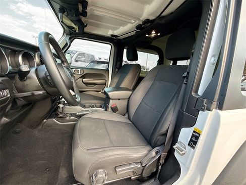 Used 2021 Jeep Wrangler Sport S image 23