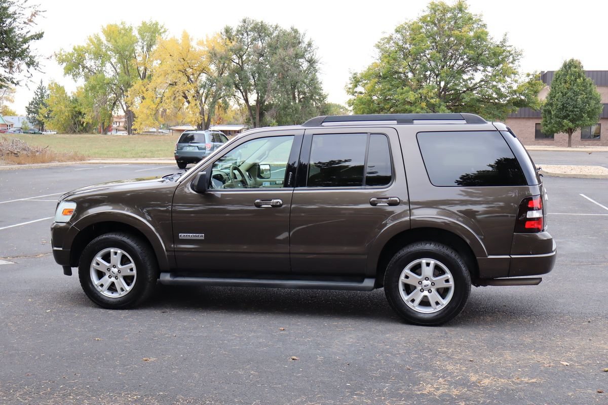 Used 2008 Ford Explorer XLT AWD/4WD image 8