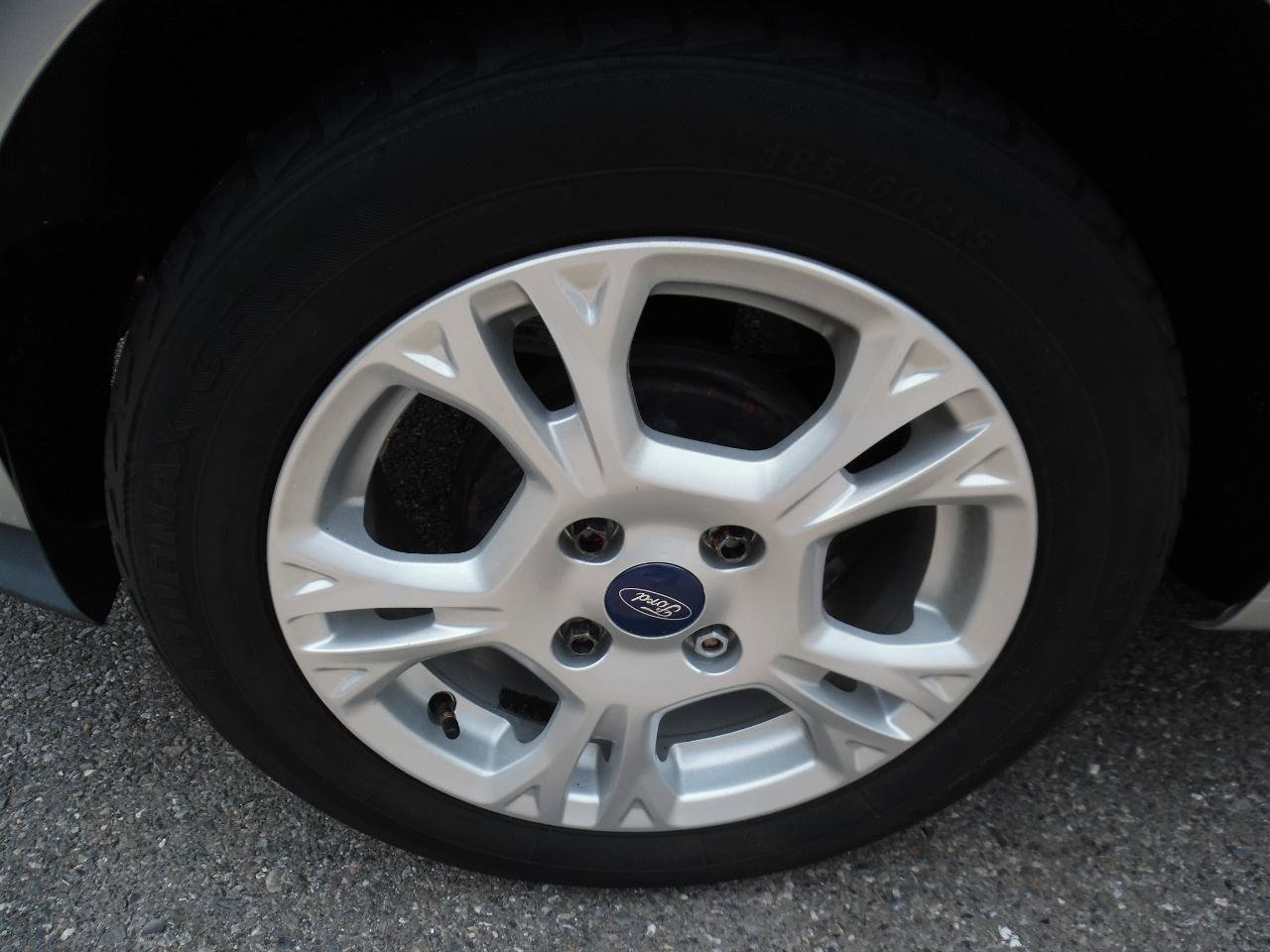 Used 2014 Ford Fiesta SE FWD image 23