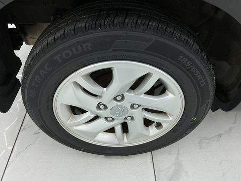 Used 2021 Hyundai Venue SE FWD image 45