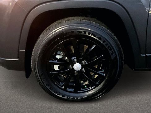 Used 2022 Jeep Cherokee Latitude Lux w/ Sun & Sound Group image 8