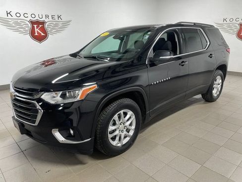 Used 2021 Chevrolet Traverse LT AWD/4WD image 3