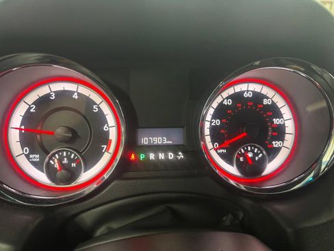 Used 2015 Dodge Grand Caravan SE FWD image 18