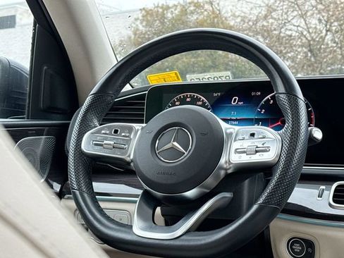 Used 2022 Mercedes-Benz GLS 450 4MATIC image 21