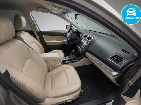 Used 2016 Subaru Outback 2.5i Limited AWD/4WD image 7