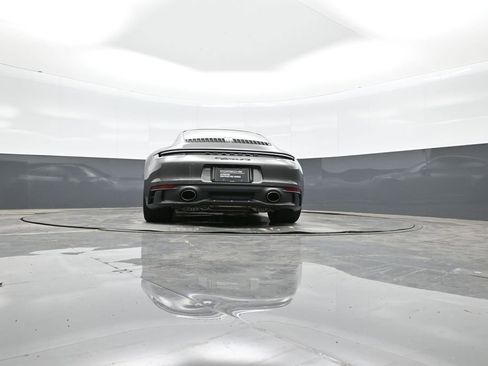 Certified 2022 Porsche 911 Carrera GTS image 36