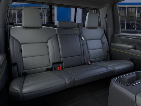 New 2026 Chevrolet Silverado 2500 ZR2 image 17