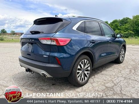 Used 2020 Ford Escape Titanium w/ Titanium Premium Package 2.0 AWD/4WD image 5