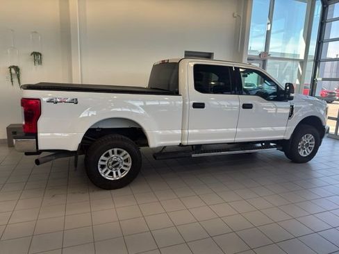 Used 2018 Ford F250 XLT w/ Camper Package AWD/4WD image 38