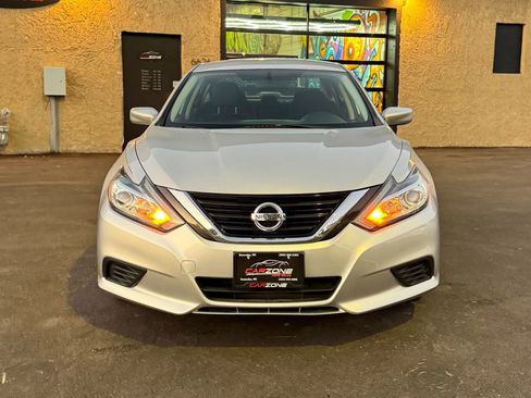 Used 2018 Nissan Altima 2.5 S w/ S Convenience Package image 14